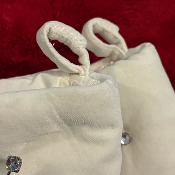 Pottery Barn Ivory Channel Quilted Lined Holiday Stockings Crystal Snowflakes x2 - Picture 16 of 16